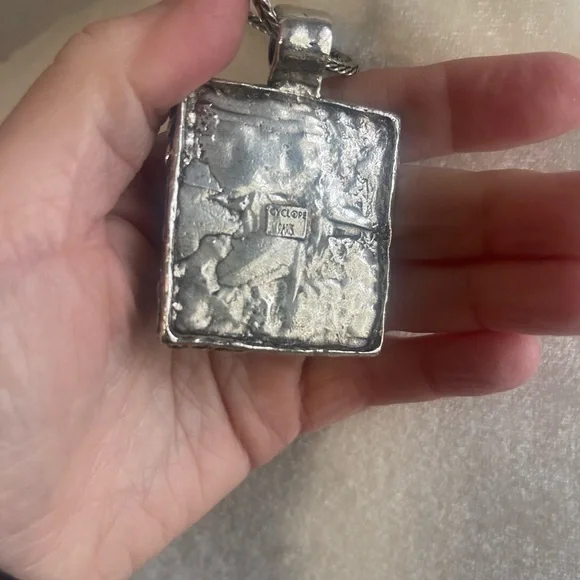 Cyclope Paris Large Pendant Necklace - Picture 6 of 7